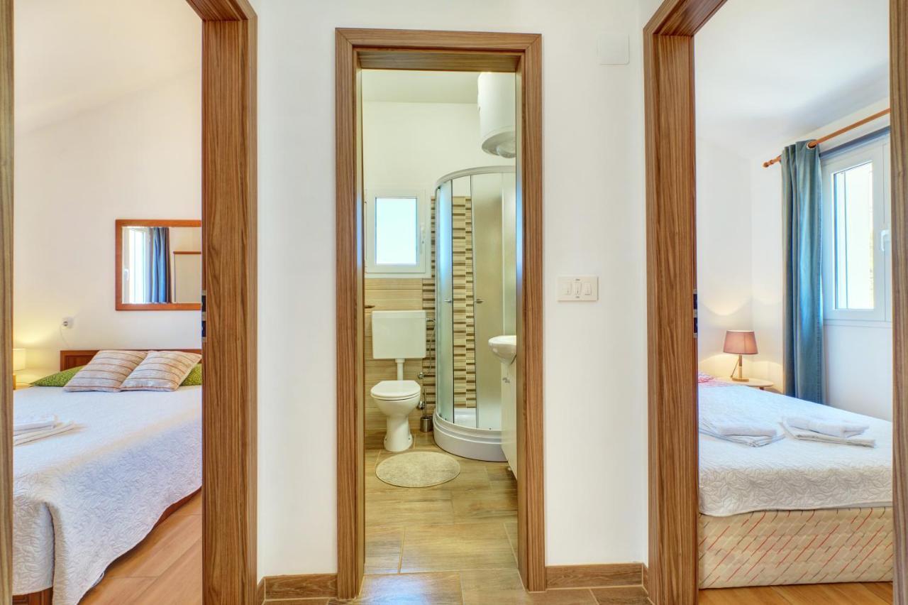 Apartment Tena Veli Losinj Luaran gambar