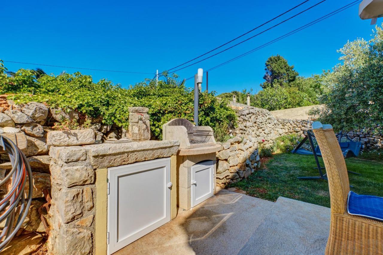 Apartment Tena Veli Losinj Luaran gambar