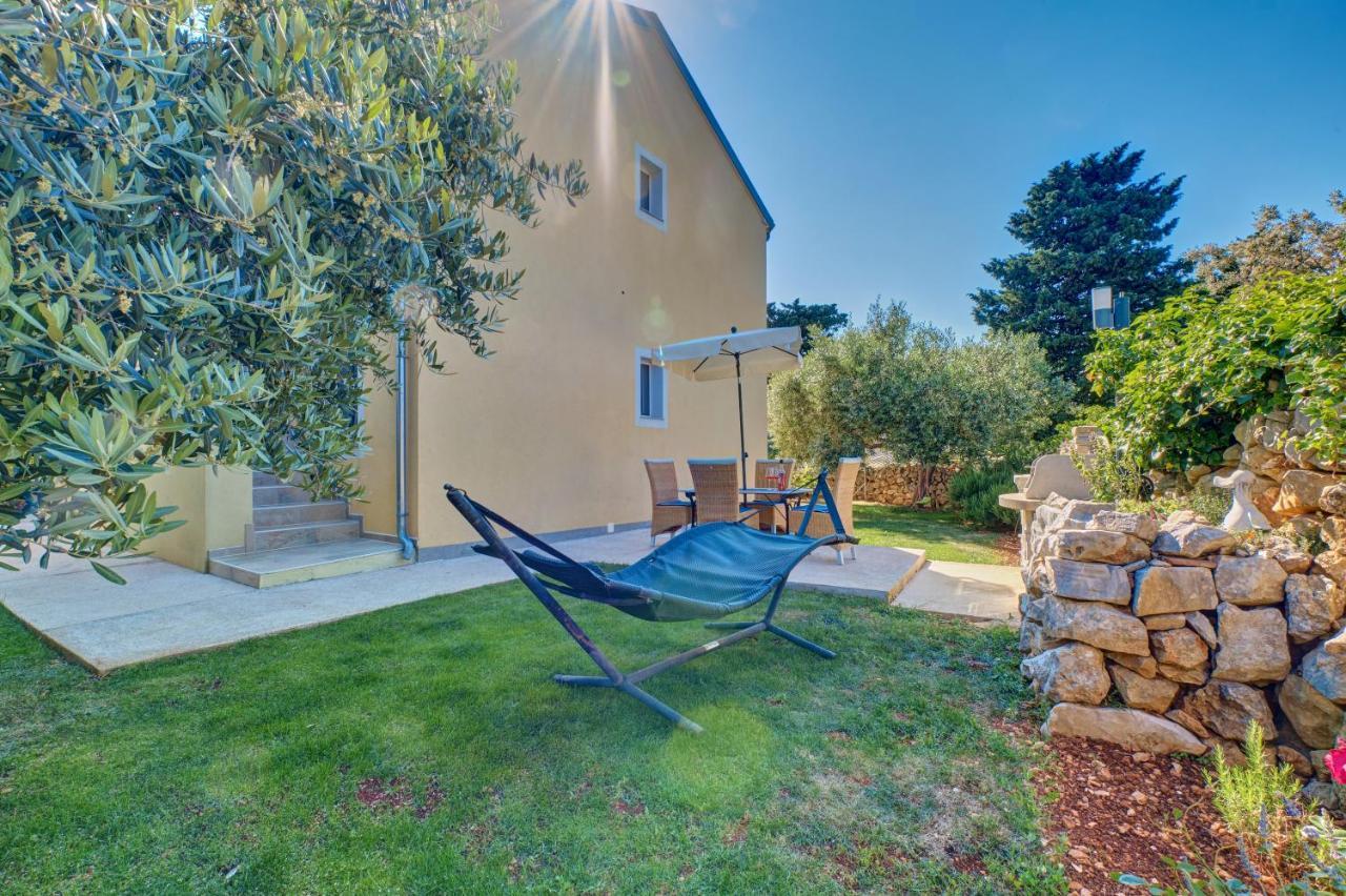 Apartment Tena Veli Losinj Luaran gambar