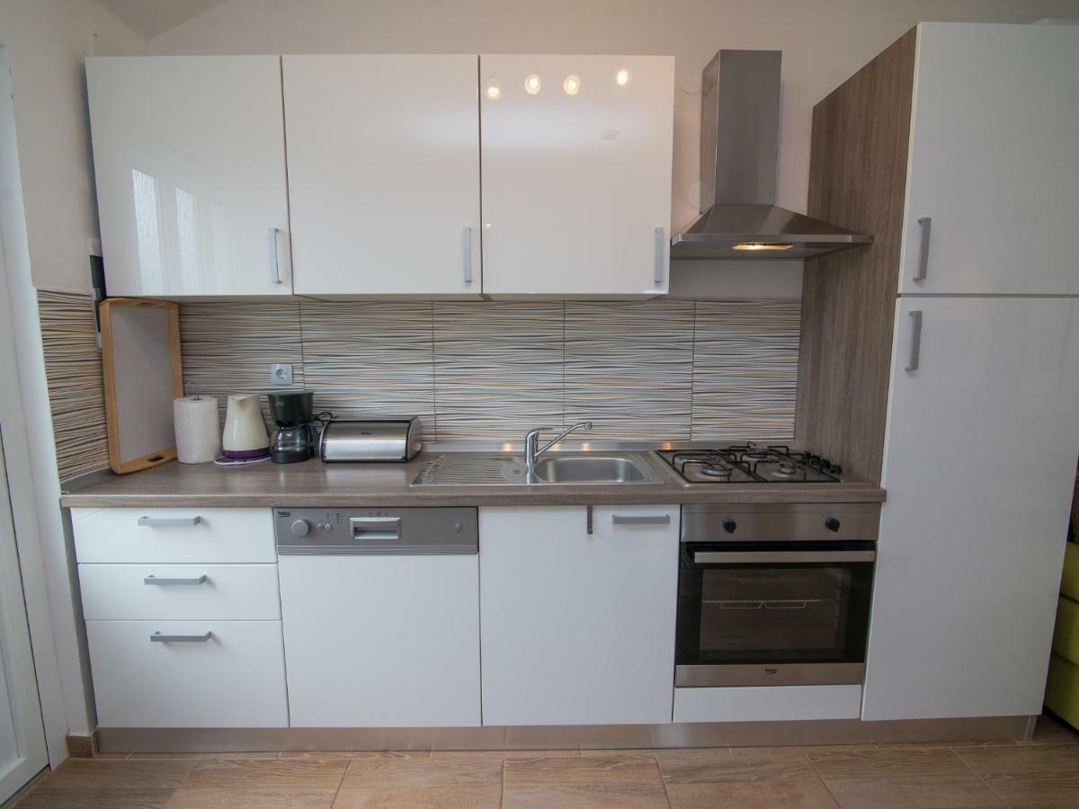 Apartment Tena Veli Losinj Luaran gambar