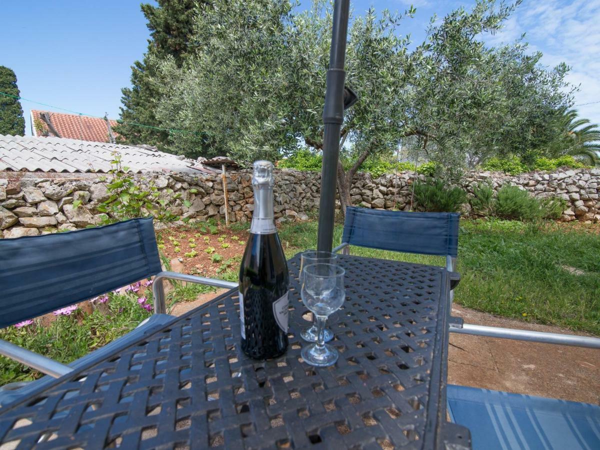 Apartment Tena Veli Losinj Luaran gambar